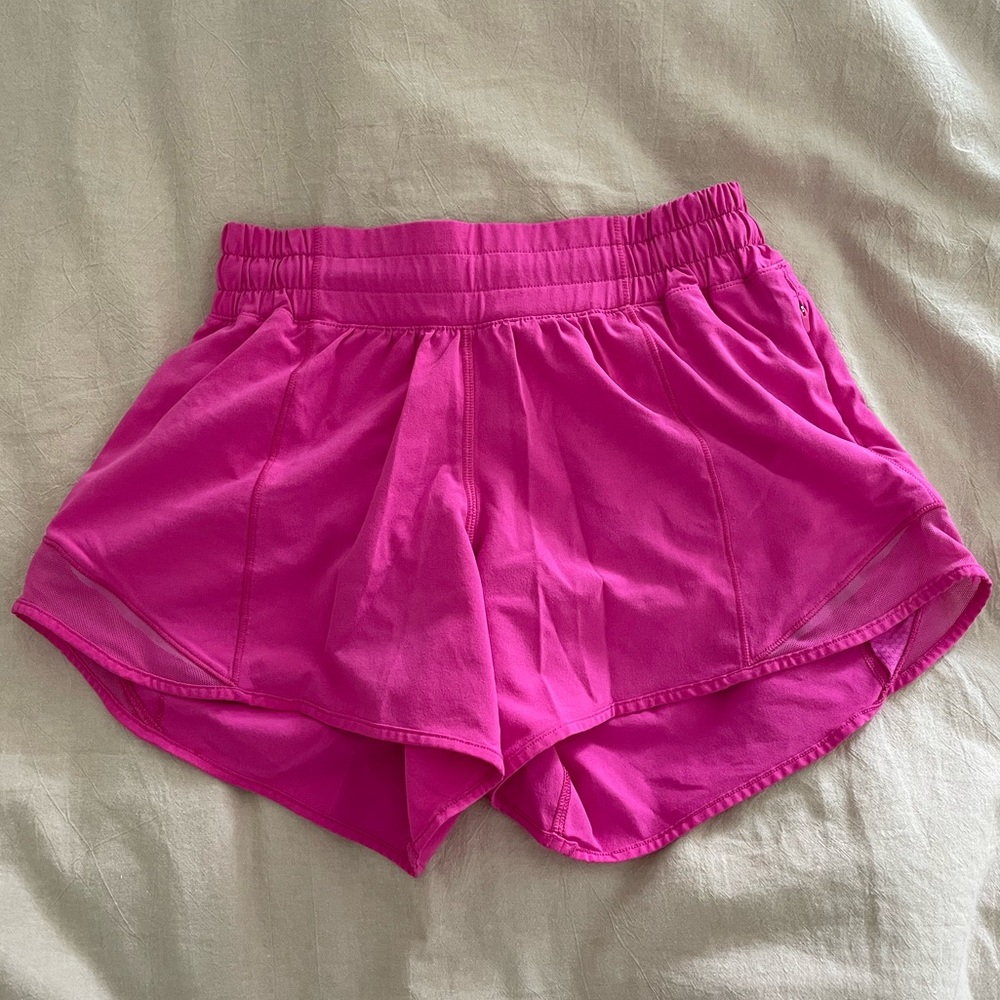 Lululemon Hotty Hot High-Rise Lined Short 2.5"
